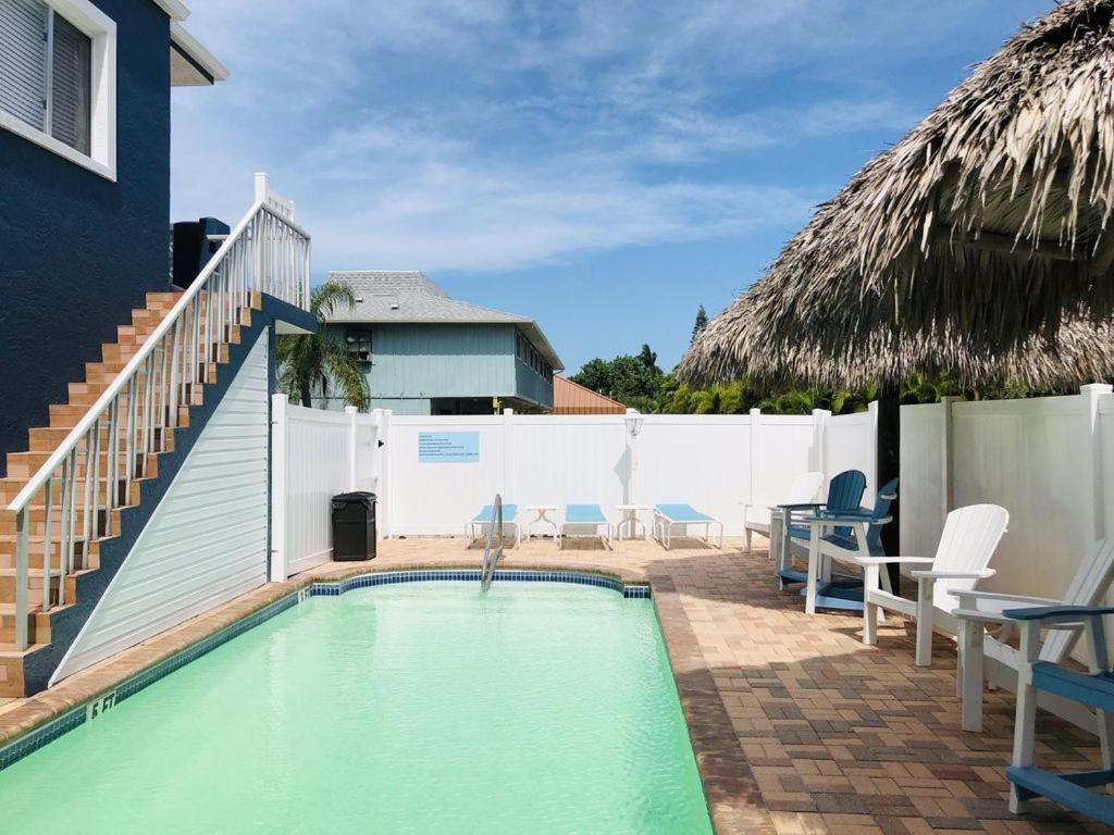 Amazing Beach Getaway Pool Condo By The Beach Bradenton Beach Esterno foto